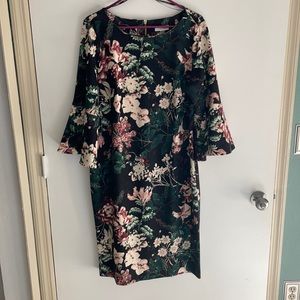 Perfect bell sleeve dress